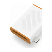 CFexpress Type B Card Reader detail 1